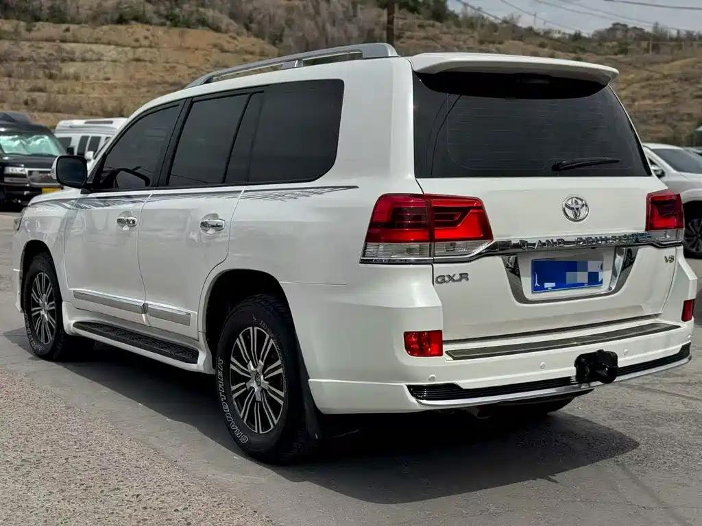 Toyota Land Cruiser 2015 — фото 7