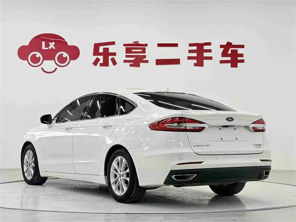 Ford Mondeo 2021 — фото 9