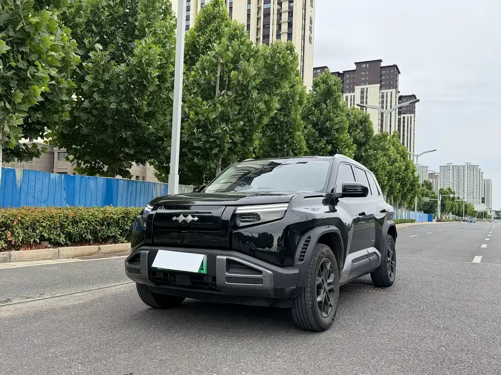 Fang Cheng Bao Titanium 3 2025