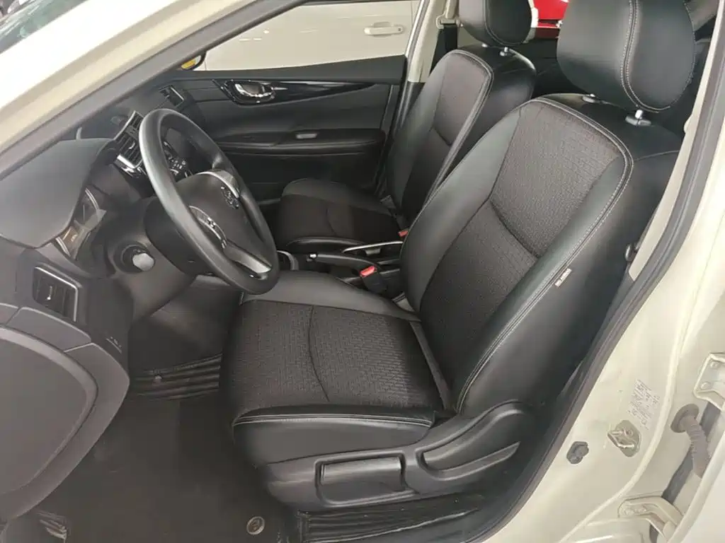 Nissan Tiida 2019 — фото 15