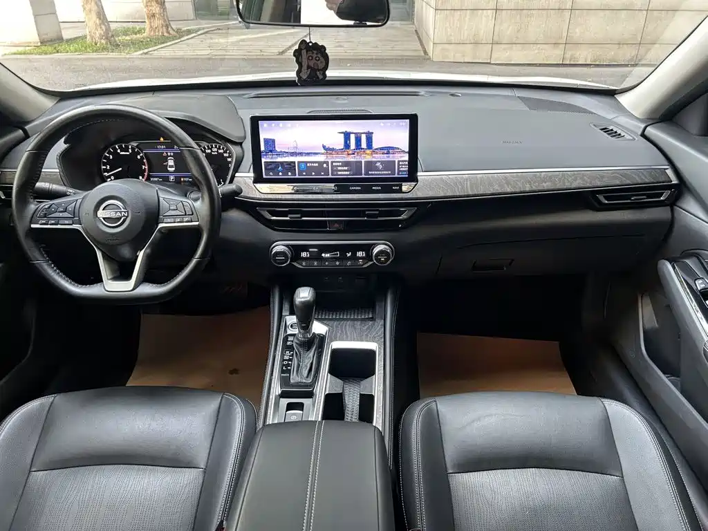 Nissan Teana 2024