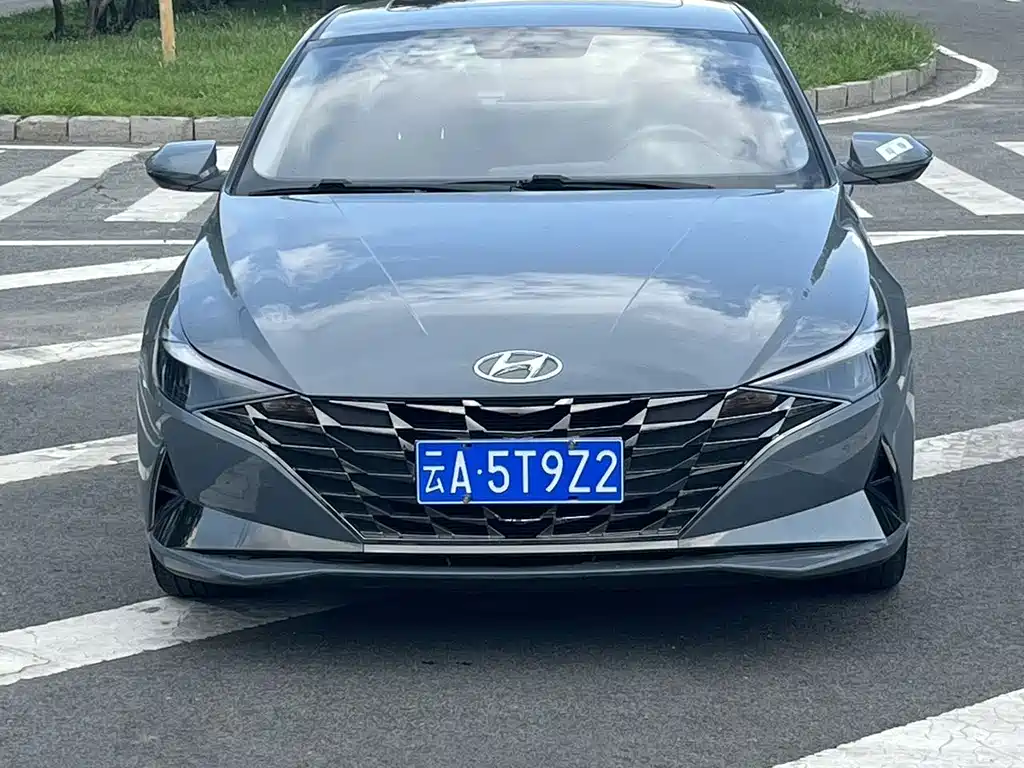 Hyundai Elantra 2021