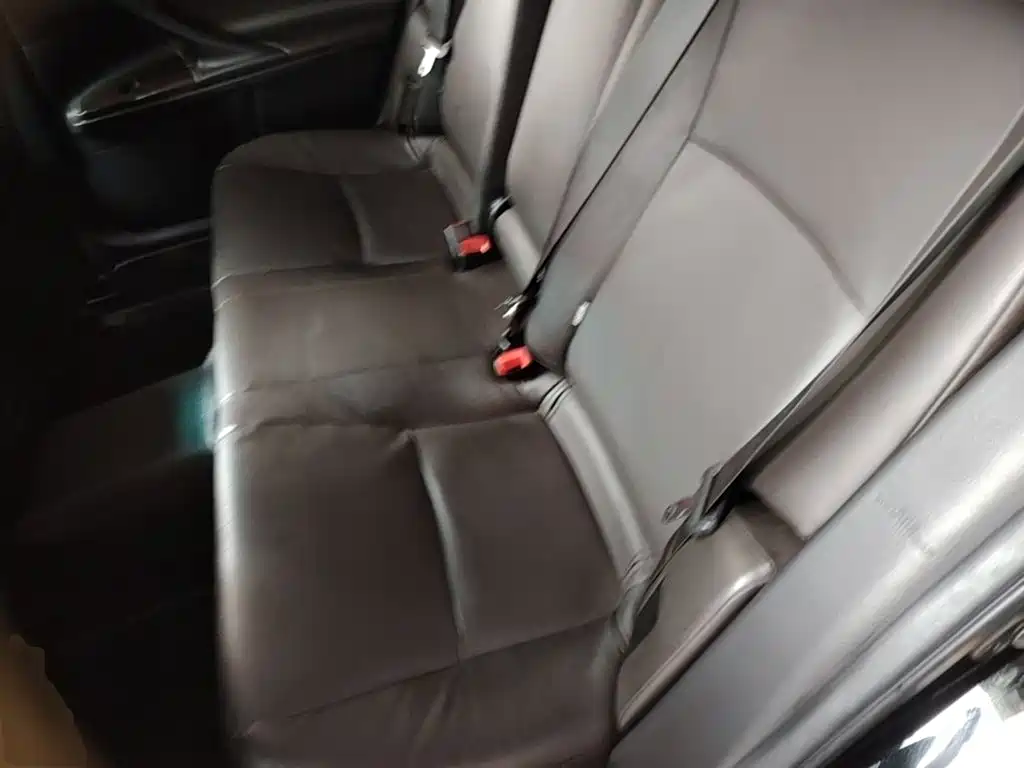 Toyota Reiz 2015 — фото 17