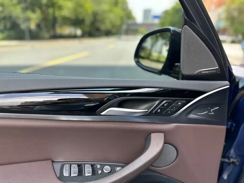 BMW X3 2018 — фото 10