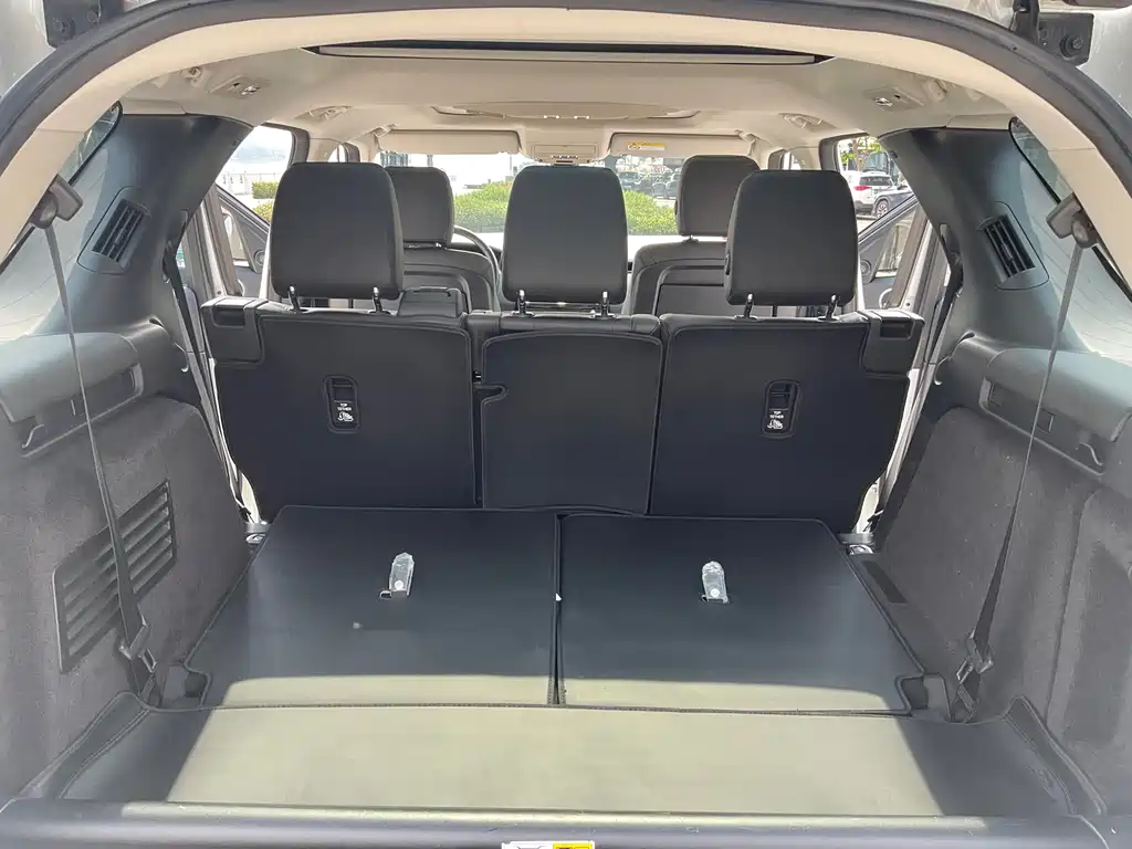 Land Rover Discovery 2020 — фото 15