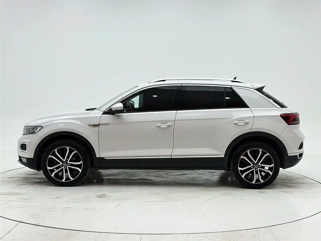 Volkswagen T-Roc 2022 — фото 7