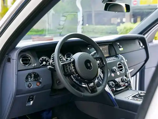 Rolls-Royce Cullinan 2023