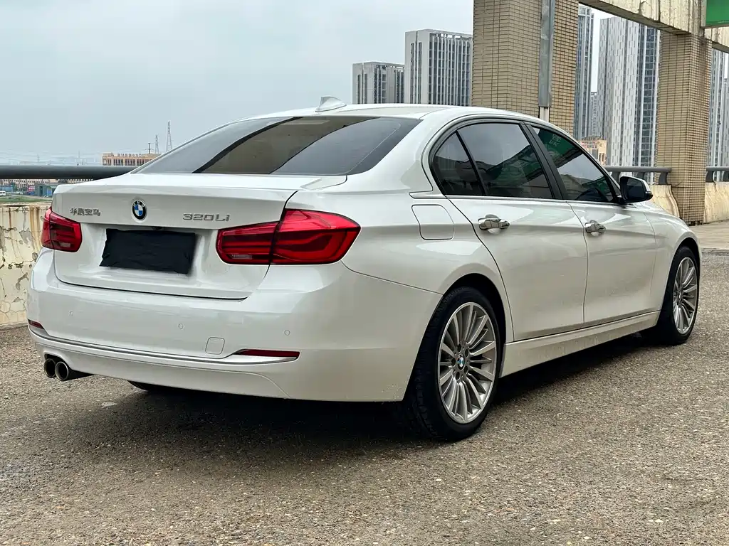 BMW 3 Series 2019
