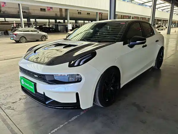 Lynk & Co 03 2020