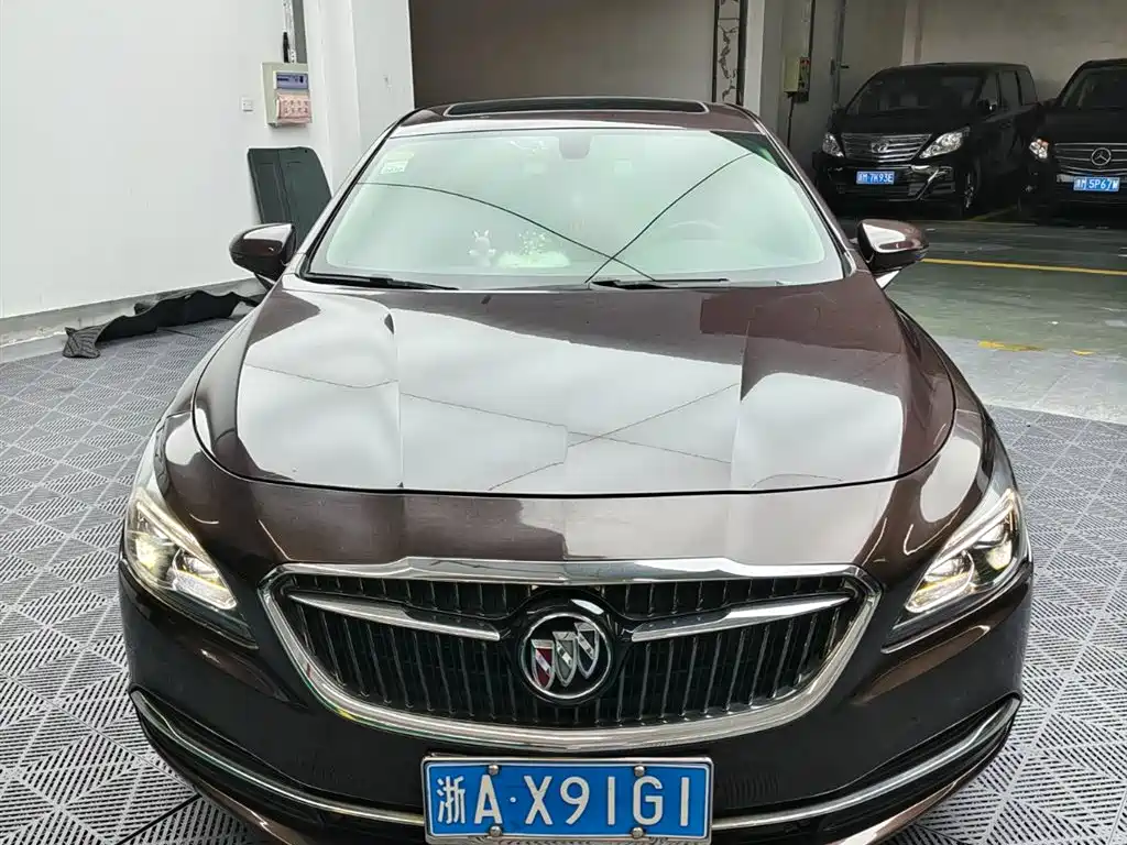 Buick LaCrosse 2018 — фото 2