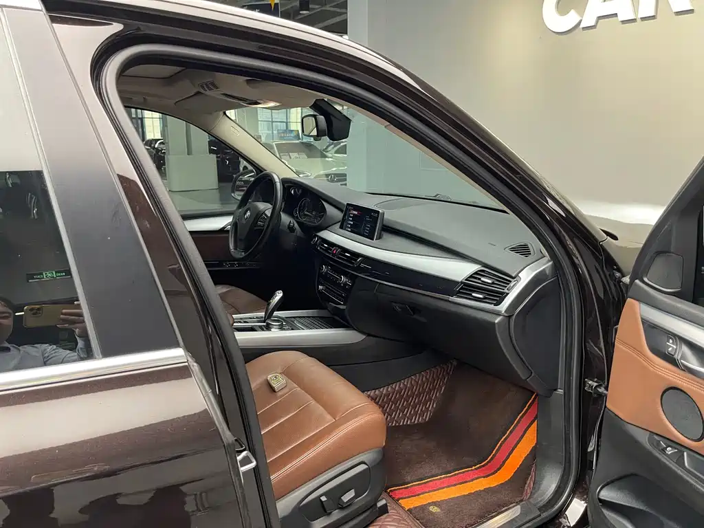 BMW X5 2019 — фото 14