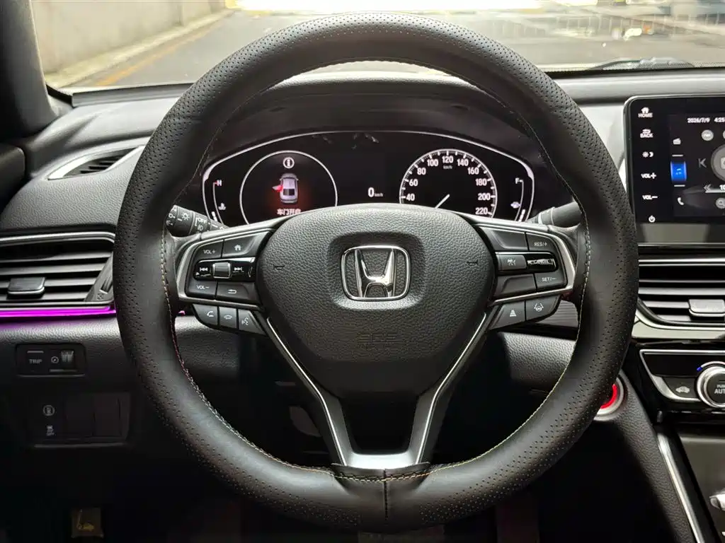 Honda Inspire 2022 — фото 12