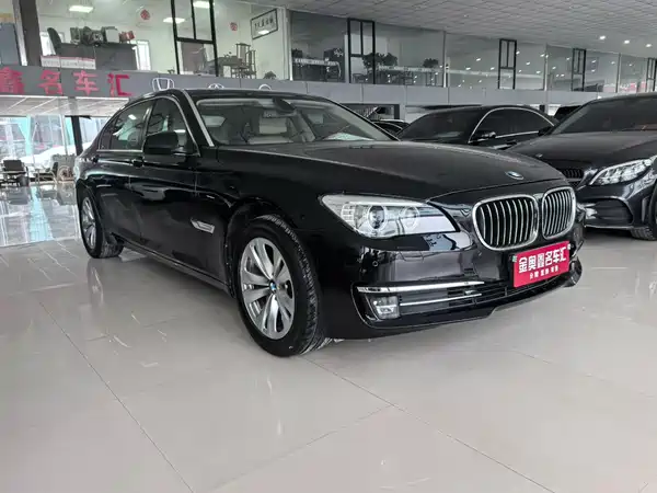 BMW 7 Series 2011