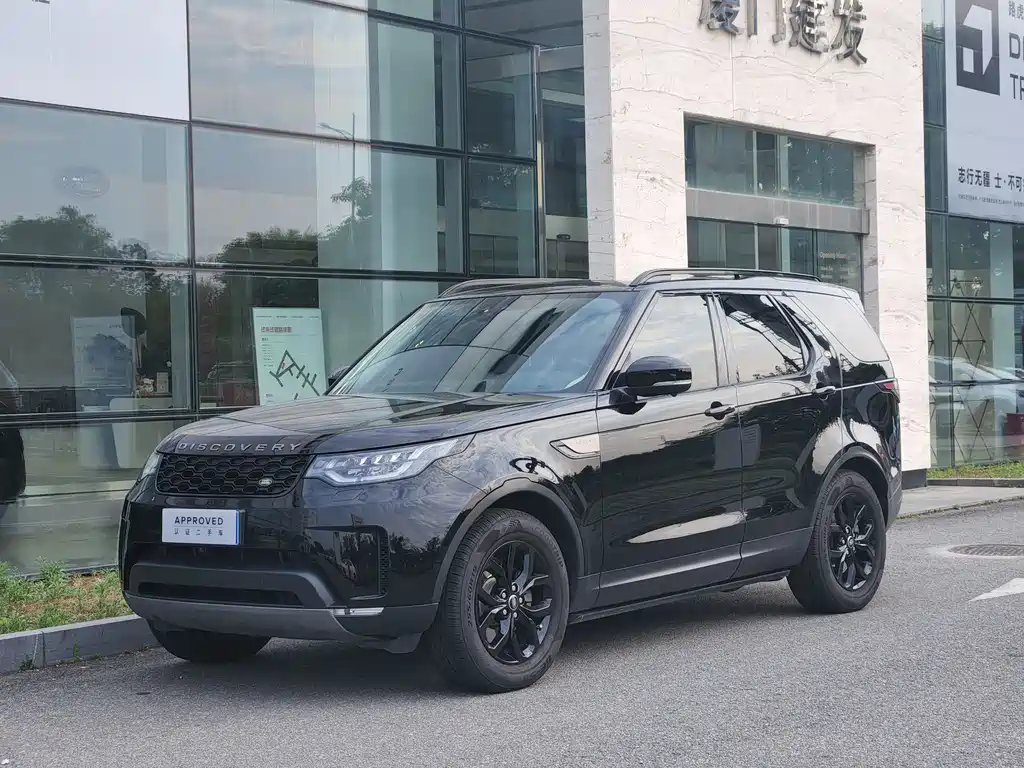 Land Rover Discovery 2018 — фото 1