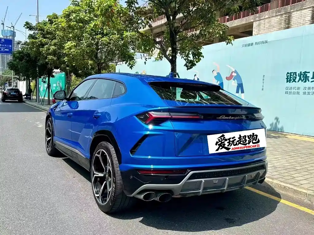Lamborghini Urus 2021 — фото 9