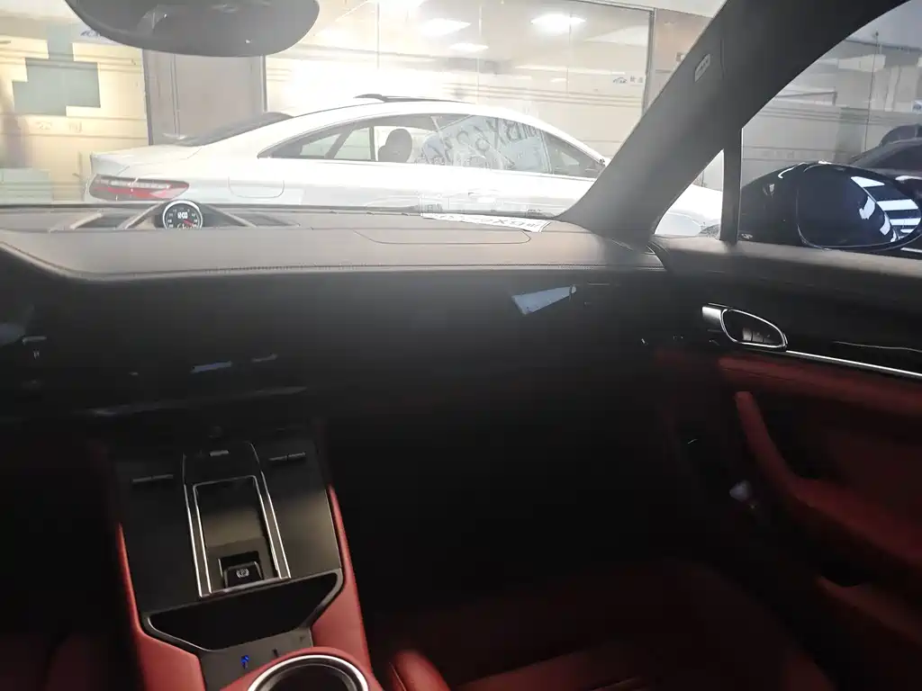 Porsche Panamera 2015 — фото 16