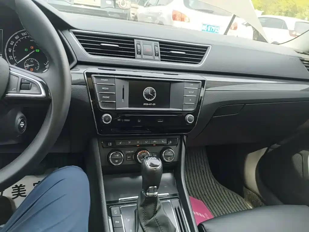 Skoda Speedy 2016 — фото 13
