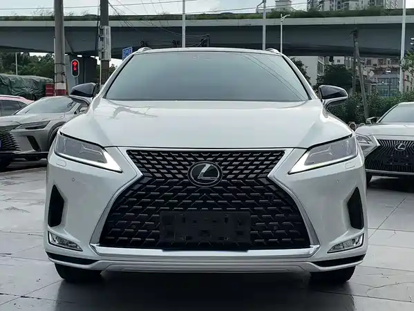 Lexus RX 2020