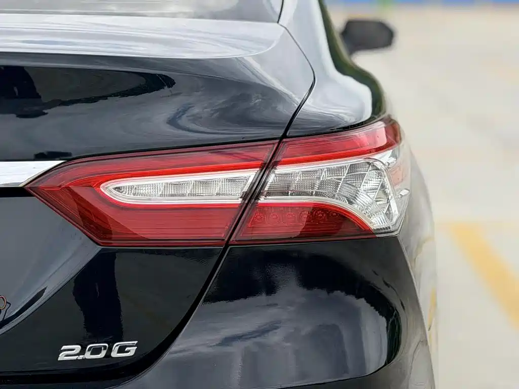Toyota Camry 2023 — фото 26