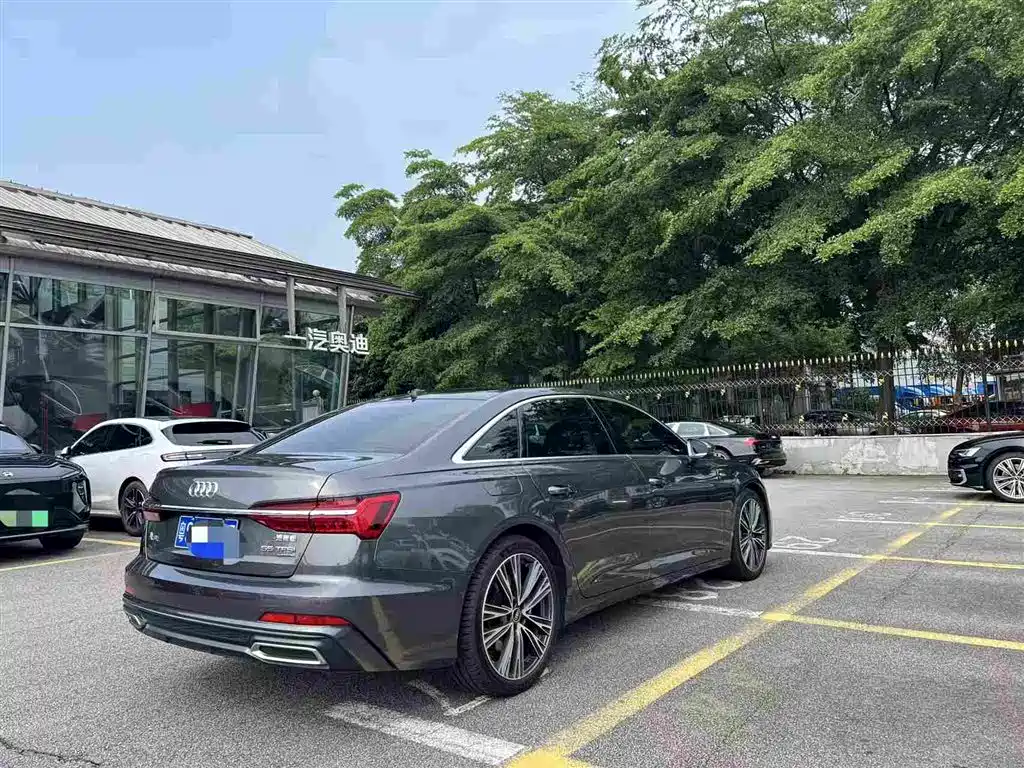 Audi A6L 2022 — фото 4