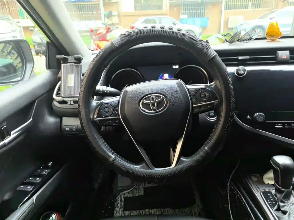 Toyota Camry 2020
