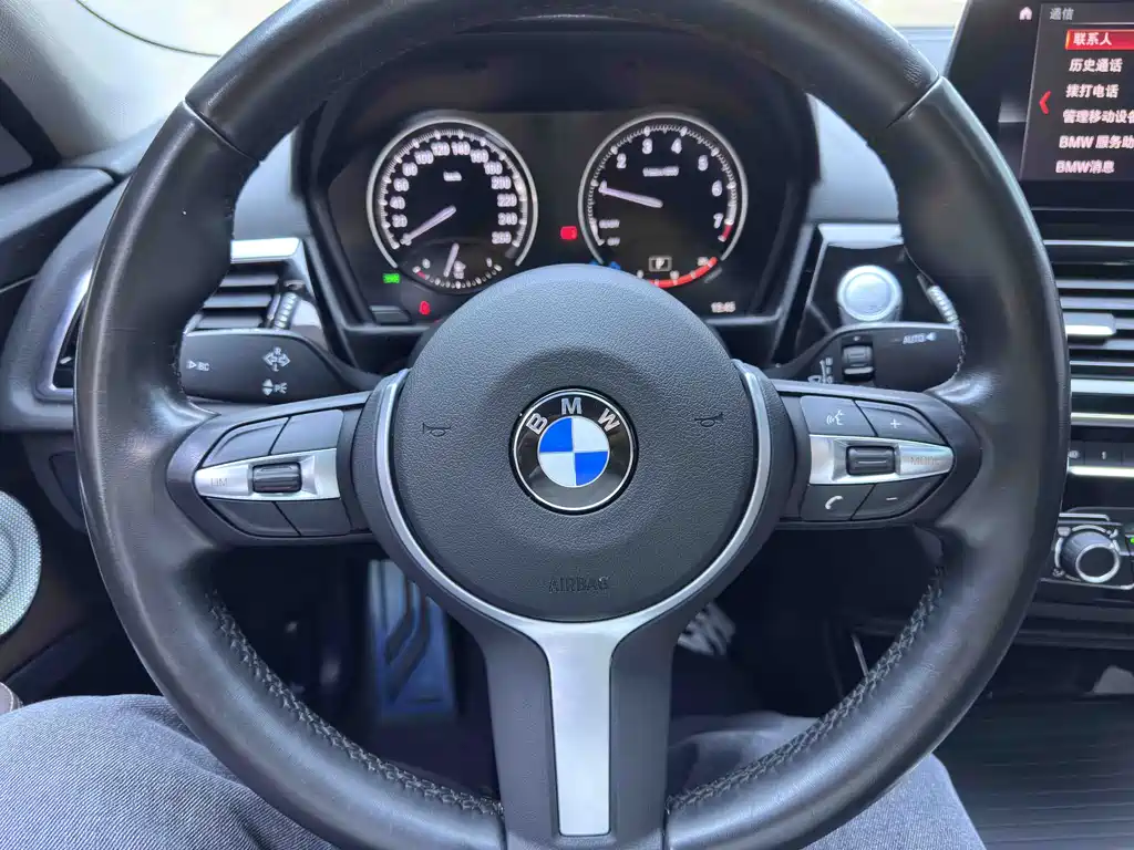 BMW 1 Series 2022 — фото 12