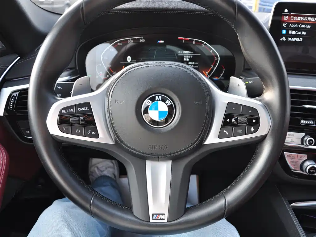 BMW 5 Series 2022 — фото 13
