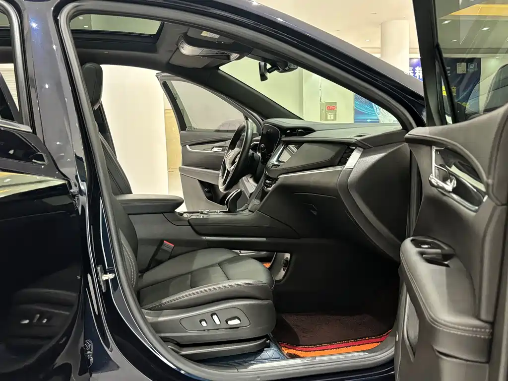 Cadillac XT5 2021 — фото 10