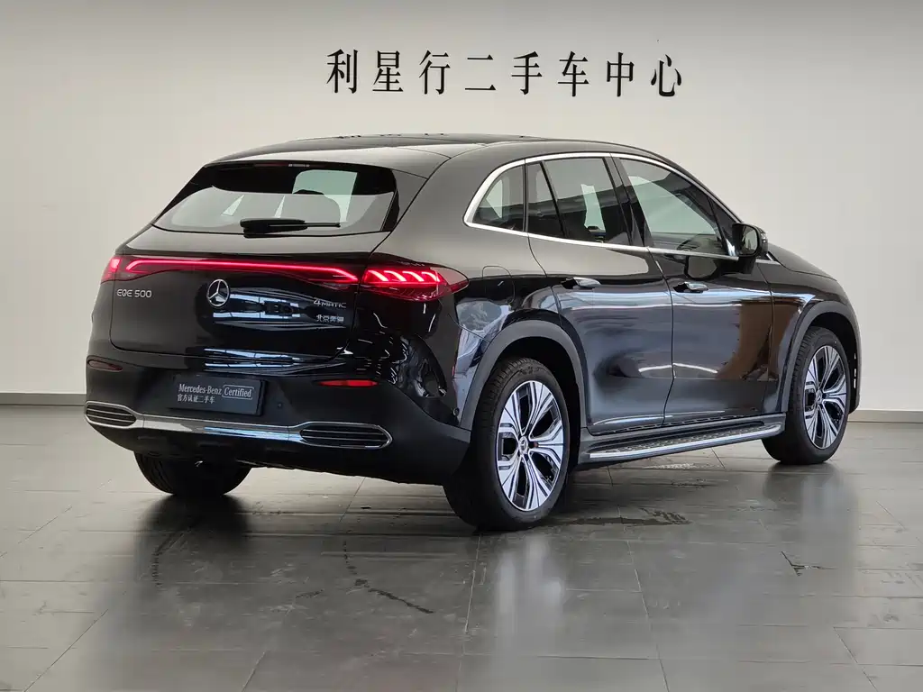 Mercedes-Benz EQE SUV 2025