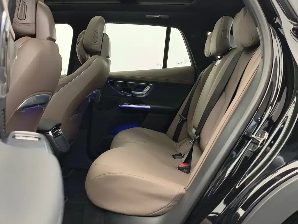 Mercedes-Benz EQE SUV 2025 — фото 13