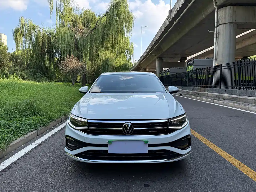 Volkswagen Bora 2024