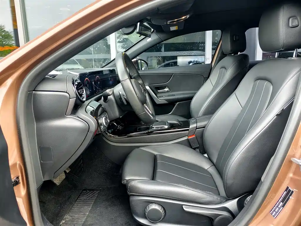 Mercedes-Benz A-Class 2021 — фото 10
