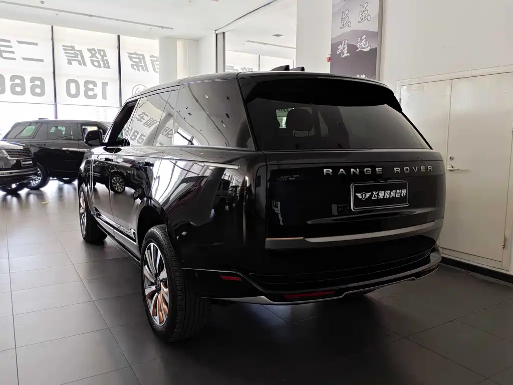 Land Rover Range Rover 2025 — фото 20