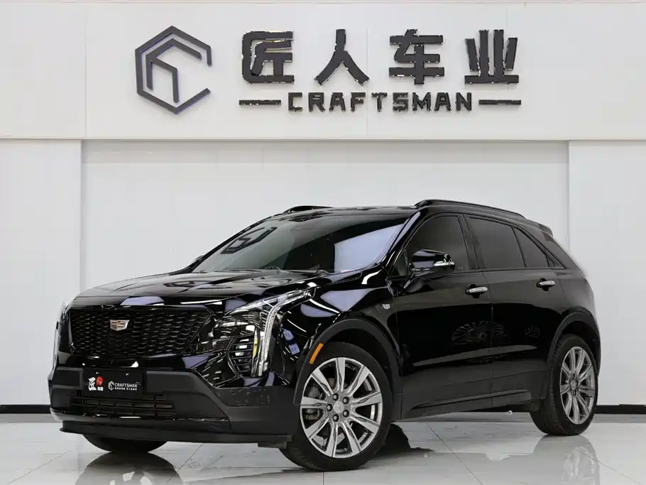 Cadillac XT4 2023 — фото 1