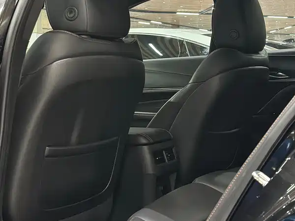 Cadillac CT4 2021