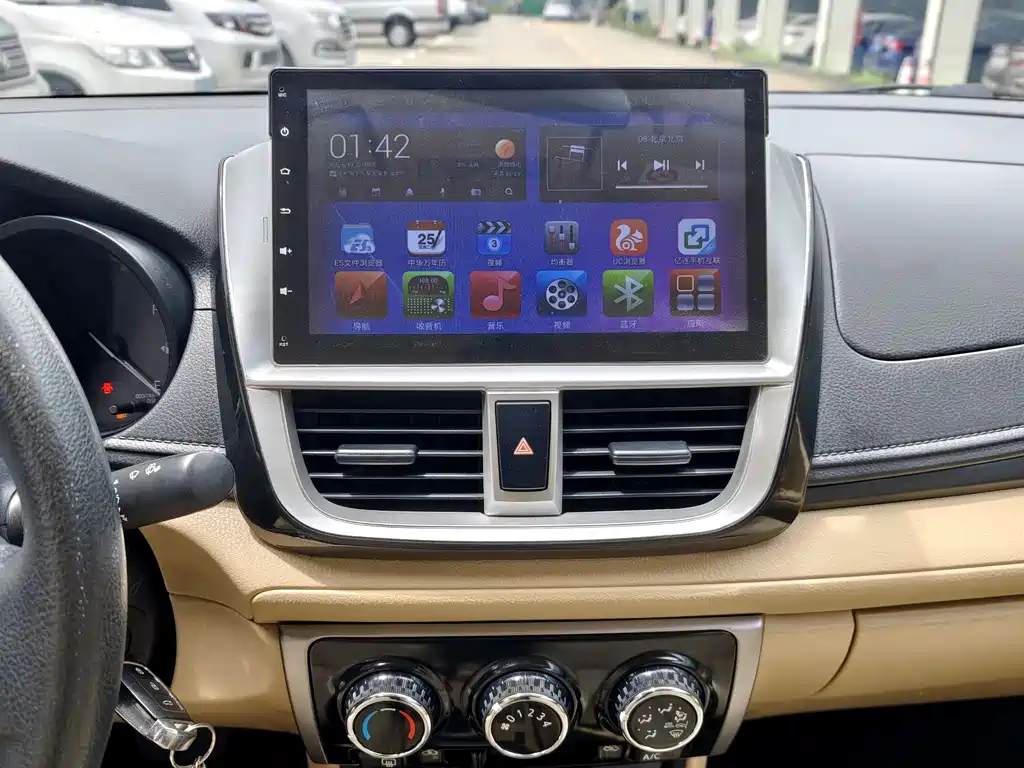 Toyota Vios 2017 — фото 14