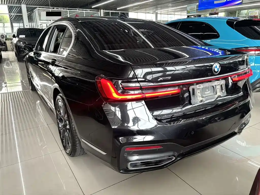 BMW 7 Series 2019 — фото 9