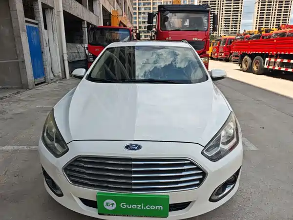 Ford Escort 2015