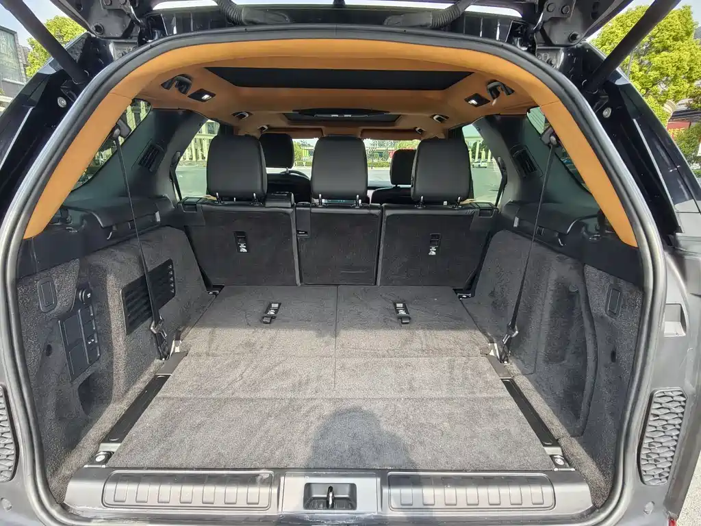 Land Rover Discovery 2020 — фото 16