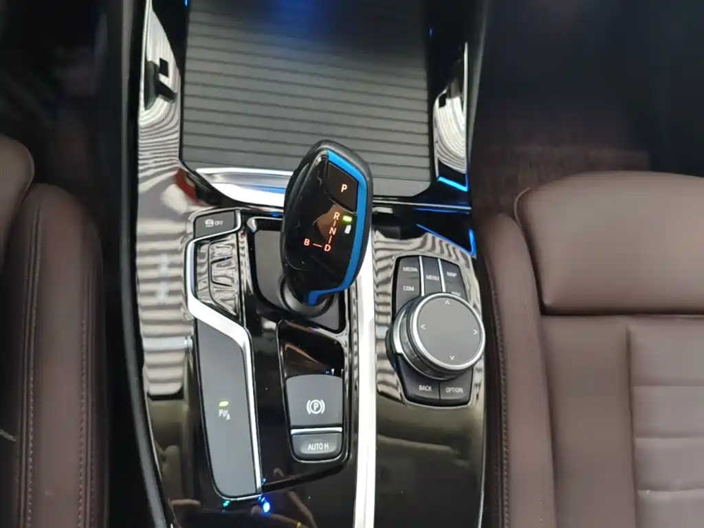 BMW iX3 2021 — фото 14