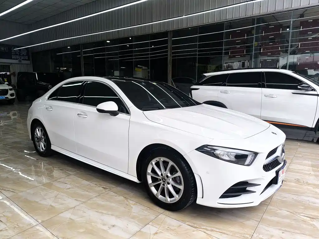 Mercedes-Benz A-Class 2021 — фото 3