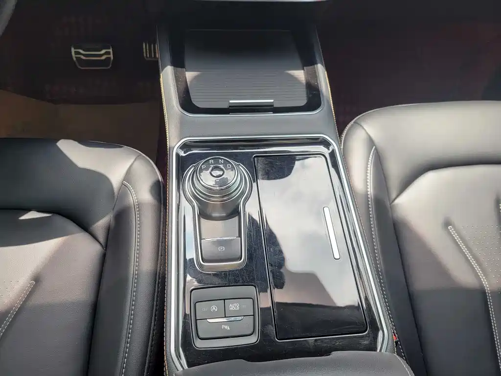 Ford Edge 2023 — фото 14