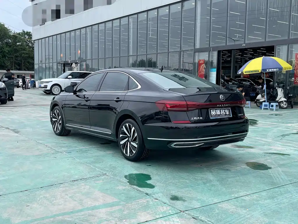 Volkswagen Passat 2022 — фото 14