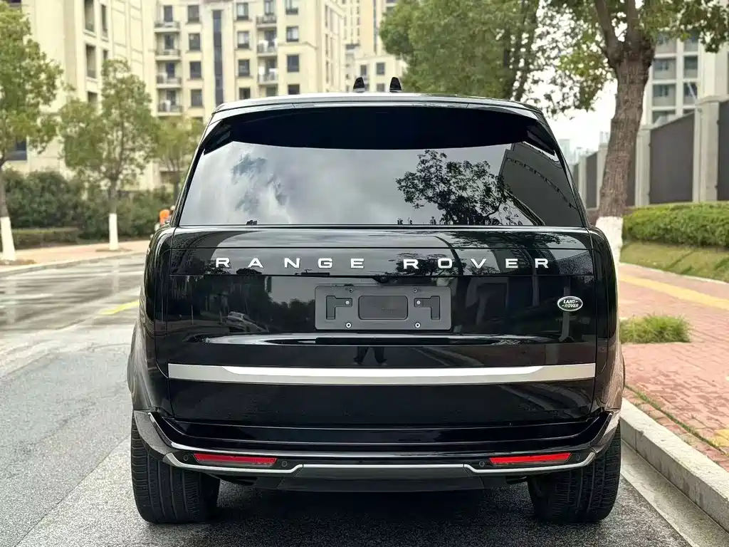 Land Rover Range Rover 2022 — фото 8