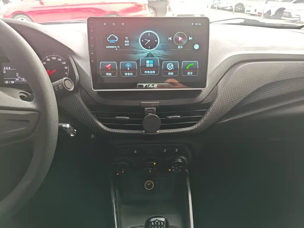 Chevrolet Cavalier 2020 — фото 13