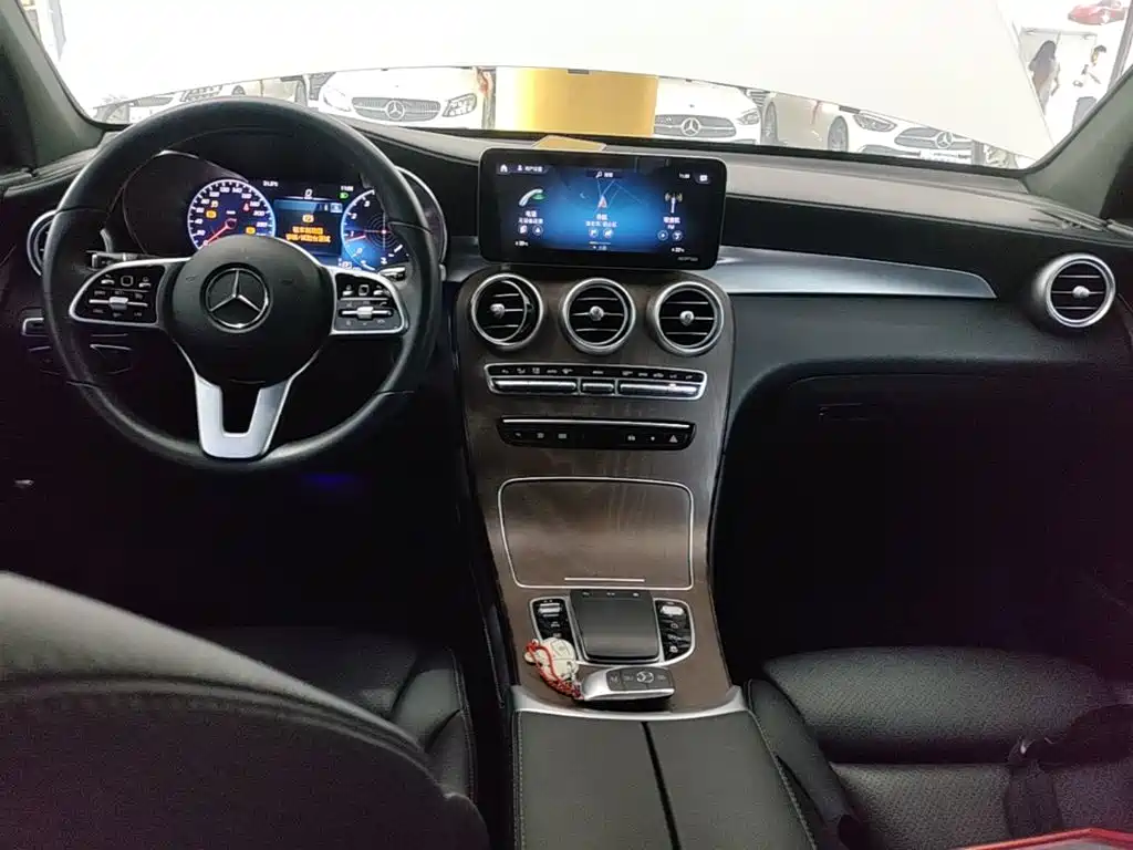 Mercedes-Benz GLC 2020 — фото 10