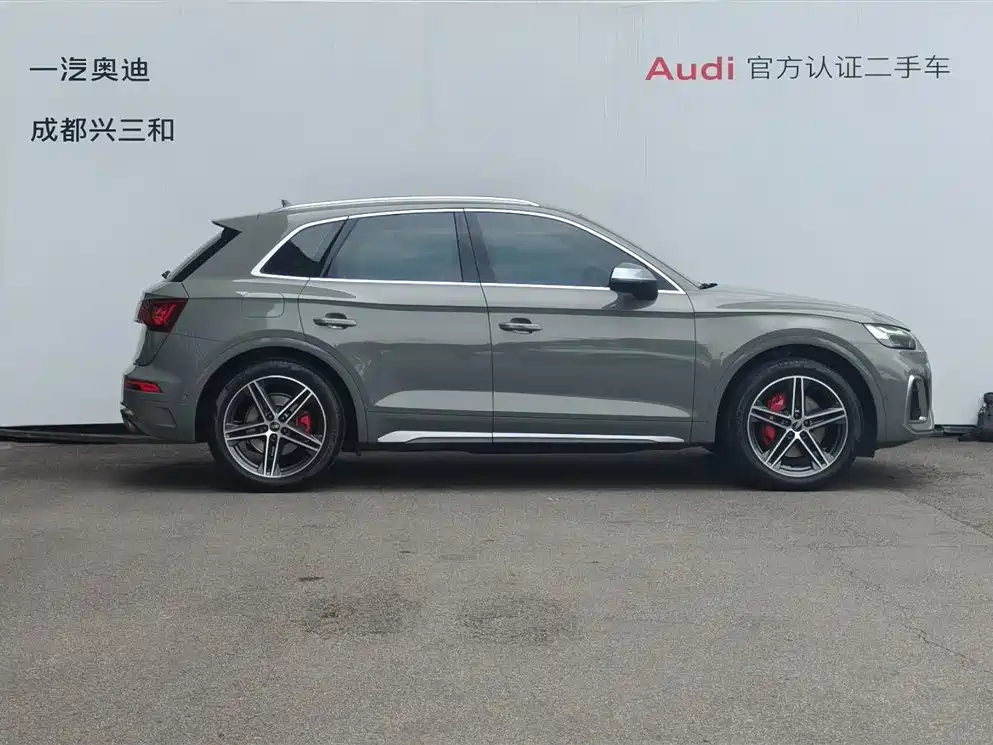 Audi SQ5 2023 — фото 3