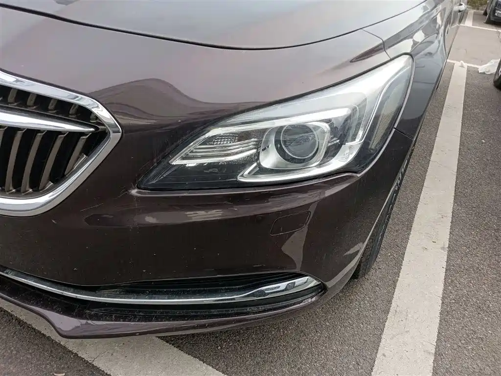 Buick LaCrosse 2016 — фото 18