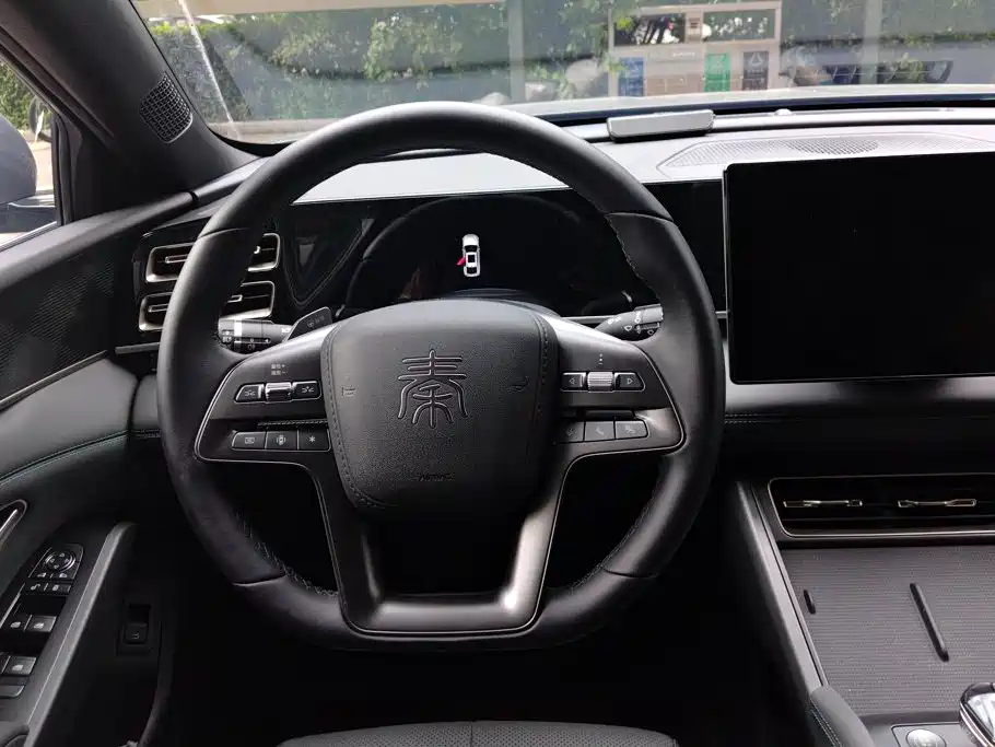 BYD Qin L 2025 — фото 15