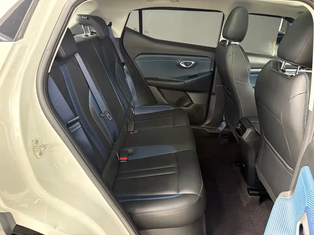 GAC Trumpchi GS3 2025 — фото 10